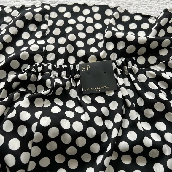 banana republic polka dot skirt - Picture 2 of 2